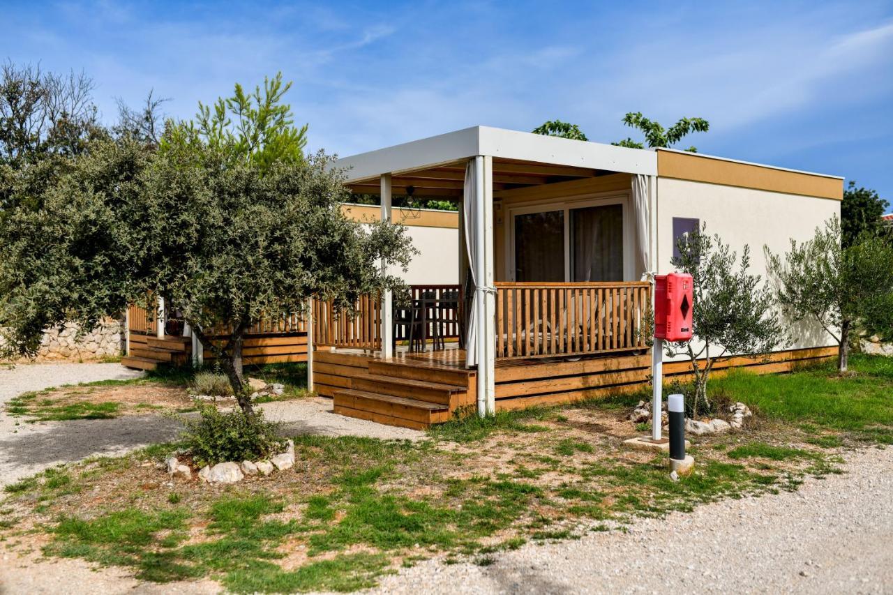 Mobile Homes At Camping Ugljan Resort Luaran gambar