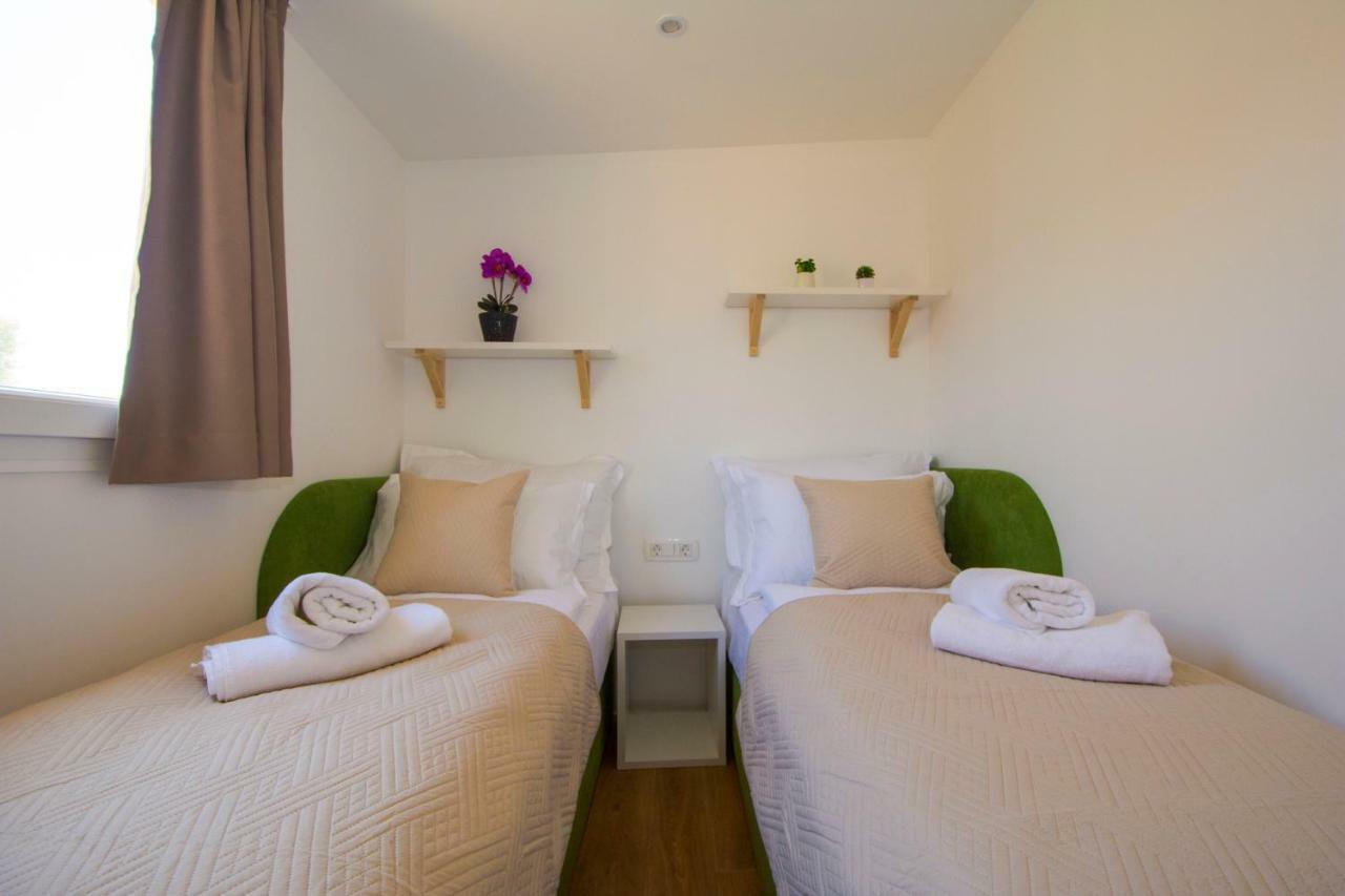 Mobile Homes At Camping Ugljan Resort Luaran gambar