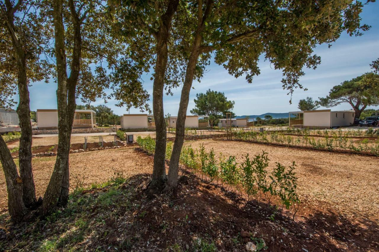 Mobile Homes At Camping Ugljan Resort Luaran gambar
